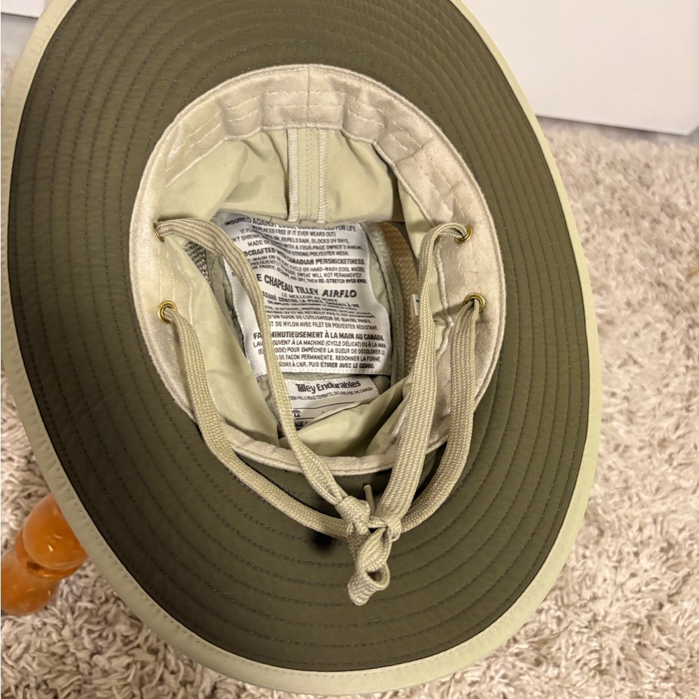 Tilley Airflo Hat in khaki, size 7 (small), EUC - Picture 6 of 8